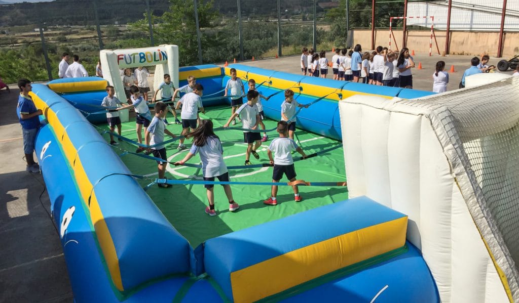 FUTBOLÍN HUMANO 12X6 M